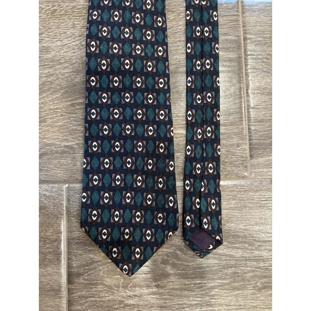 Geoffrey Beene‎ Men's 100% Silk Tie Geometric Chocolate Brown Hunter Green Navy